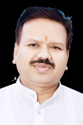 बजट जनाकांक्षाओं के विपरीत-विनोद