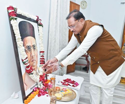 वीर सावरकर को साय-डेका ने राष्ट्र गौरव बताया