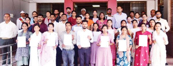 कलेक्टर ने सेजेस के नवनियुक्त अभ्यर्थियों को नियुक्ति पत्र प्रदान किए