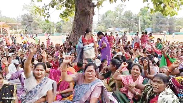 आंगनबाड़ी कार्यकर्ता-सहायिकाओं का दो दिनी धरना-प्रदर्शन