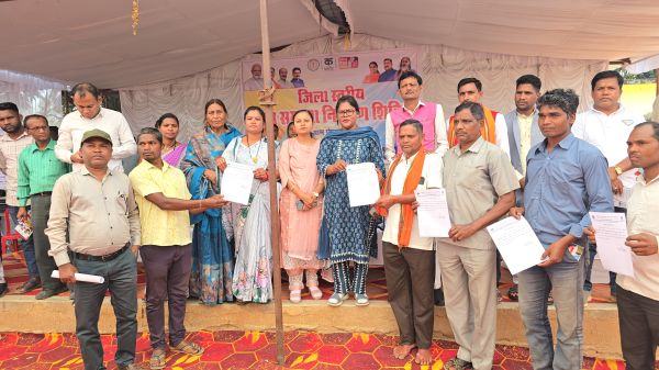 जामगांव जनसमस्या निवारण शिविर में 175 तो हरवेल में 174 आवेदन