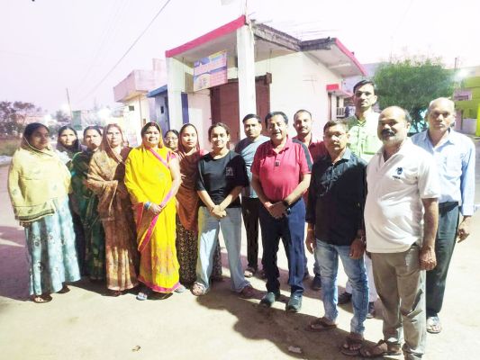 नपाध्यक्ष ने वार्ड भ्रमण कर सुनीं समस्याएं