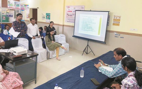 जीवनदीप समिति की बैठक