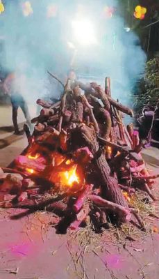 होलिका दहन, 4 को खेलेंगे होली