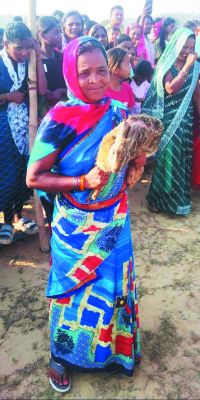 प्रकृति से जुड़े खेलों को देखने पहुंचे ग्रामीण, विजेता पुरस्कृत