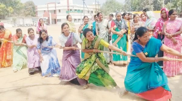 अंतरराष्ट्रीय महिला दिवस पर महिलाओं का सम्मान