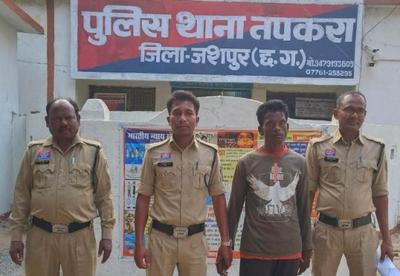 चरित्र शंका में पत्नी की हत्या, पति गिरफ्तार