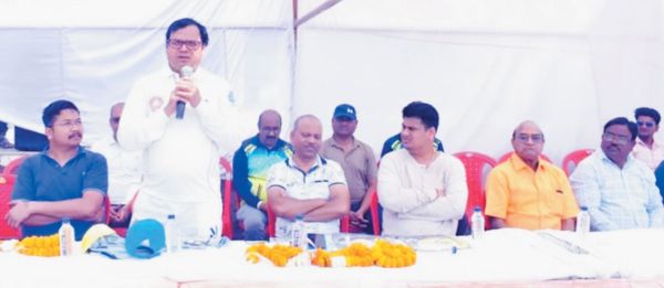 अधिवक्ता संघ के खेल महोत्सव में शामिल हुए न्यायाधीश