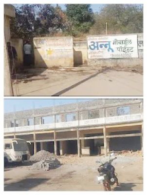 सुलभ शौचालय के आसपास खुले में शौच से नागरिकों को हो रही असुविधा