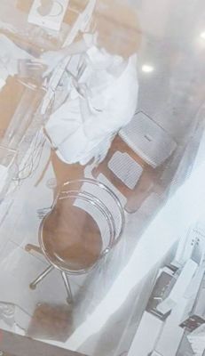 मोबाइल शॉप में लाखों की चोरी सीसीटीवी में कैद संदिग्ध