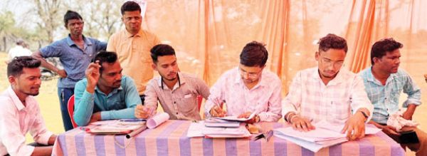  पंडेवार शिविर  में 83 आवेदनों का निदान