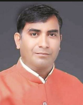 मनरेगा मजदूरों की मजदूरी बकाया, भाजपा सरकार जवाब दे- महेन्द्र