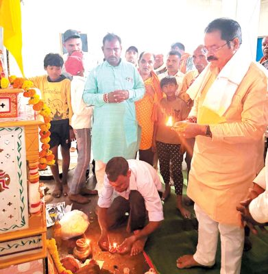 कर्मा जयंती में शामिल हुए विधायक