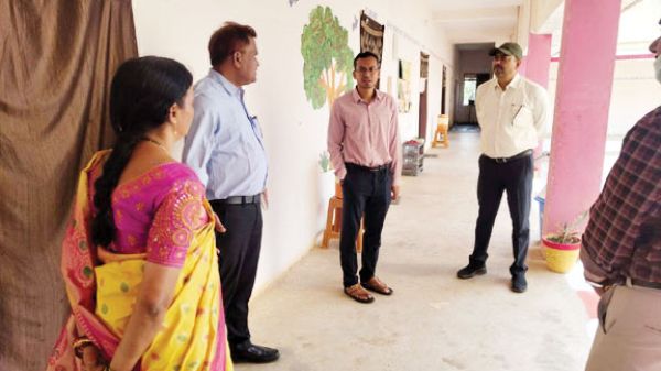 उच्च स्तरीय हो पोटा केबिन- कलेक्टर