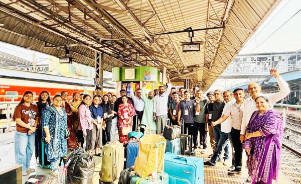 विकास, विरासत और विश्वास से जुडऩे छत्तीसगढ़ गुजराती समाज के 25 छात्र-छात्राएं गुजरात रवाना