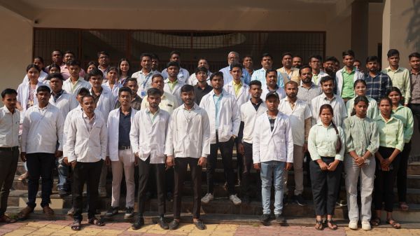 फार्मेसी के शिक्षा, उद्योग, अनुसंधान, नियामक संस्थाए और व्यावहारिक क्षेत्र सभी एक छत के नीचे काम करे- डॉ . आनंद महलवार