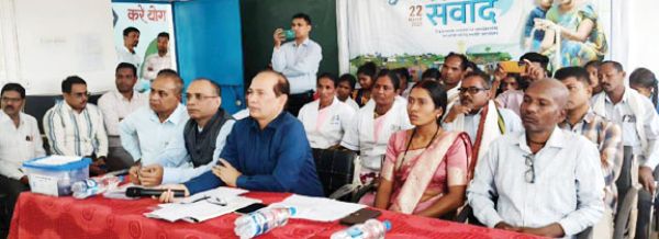 विश्व जल दिवस पर साल्हेभाट में ‘सुजल संवाद’ के माध्यम से