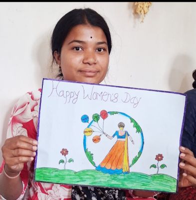 चैतन्य संस्था ने बालिकाओं संग मनाया महिला दिवस, पोस्टर स्पर्धा से दी अधिकारों की जानकारी