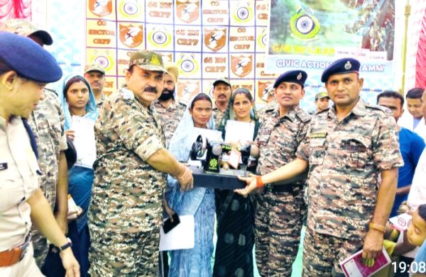 सीआरपीएफ 65वीं बटालियन का सिविक एक्शन कार्यक्रम, ग्रामीणों को मिली राहत