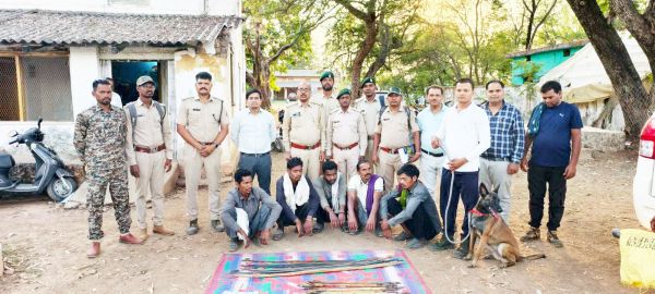 बायसन को तीर से किया घायल, 5 आरोपी गिरफ्तार