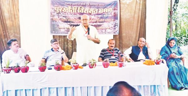 पुरखौती विरासत यात्रा में शामिल हुए शिक्षाविद् व सजग नागरिक  