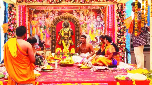 धूमधाम से मनाया श्री सीताराम कल्याणम, रामनवमी पर गूंजे वेद मंत्र