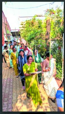 खजूर की डालियां लेकर मसीह समाज ने निकाली रैली