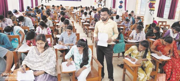नवकिरण अकादमी में दूसरा मेगा टेस्ट