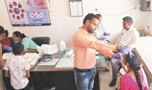बसना में सिकलसेल मरीजों व परिजनों की जांच, विशेष स्वास्थ्य शिविर आयोजित