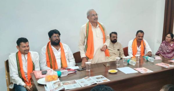 राजिम में भाजपा स्थापना दिवस पर मंडल स्तरीय कार्ययोजना बैठक