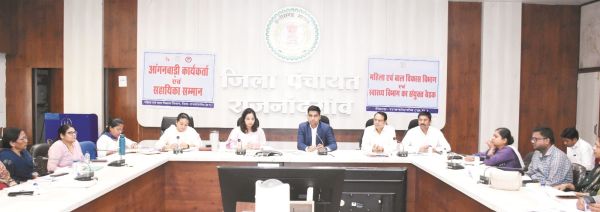 कुपोषित बच्चों के जीवन में परिवर्तन लाना जिला प्रशासन की सर्वोच्च प्राथमिकता - कलेक्टर