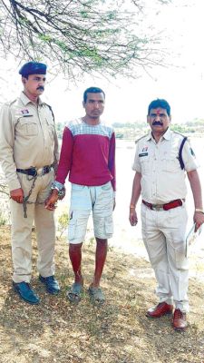 साले ने पूरी बोतल की शराब अकेले पी, जीजा ने ले ली जान