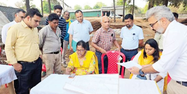 बिजली की समस्या, फसलें सूख रही, किसानों ने दी आंदोलन की चेतावनी