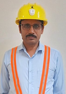 दो सडक़ हादसे, असिस्टेंट मैनेजर समेत ट्रेलर चालक की मौत