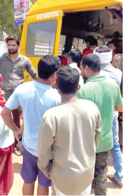 खटारा स्कूली बसों की पोल खुलने लगी