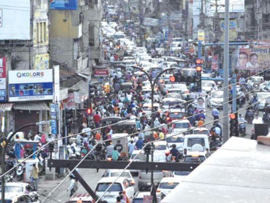 दो घंटे में 155 नशेड़ी ड्राइवर पकड़े गए, गाडिय़ां जब्त