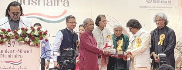 अंतरराष्ट्रीय शंकर-शाद मुशायरे में अंबिकापुर के शायर श्याम कश्यप ‘बेचैन’ बने विजेता