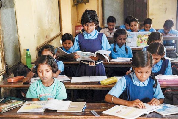 आरटीई : स्कूलों की ऑनलाइन लॉटरी पर अभिभावकों की नजर, 1523 सीटें घटी