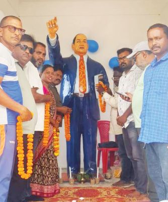 कांग्रेस ने मनाई अंबेडकर जयंती, प्रतिमा पर माल्यार्पण