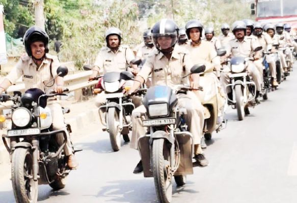 मुंबई बंदरगाह अग्निकांड के शहीदों को श्रद्धांजलि, नगर सेना ने निकाली जागरूकता रैली