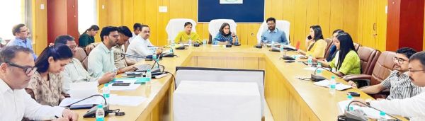 खराब हैंडपंपों को 24 घंटे में सुधारने निर्देश