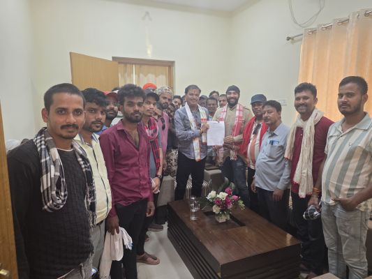 फुटकर व्यापारियों ने महापौर को समस्याओं से अवगत कराया