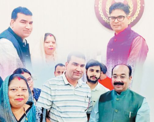 जशपुर-नावापारा सडक़ निर्माण की मांग, ज्ञापन सौंपा