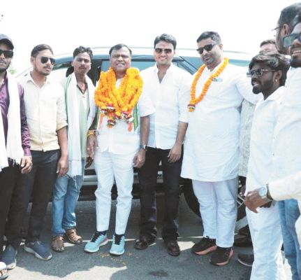 दीपक बैज- आकाश शर्मा का स्वागत