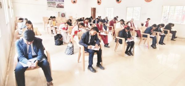 अग्नि सुरक्षा जागरूकता सप्ताह: बच्चों की कला और कलम ने दिया सुरक्षा का संदेश