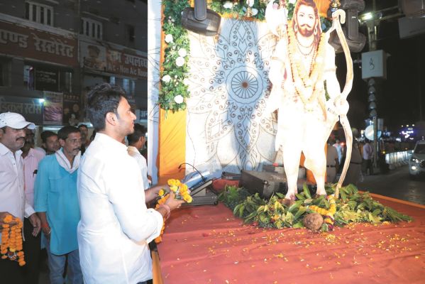 भगवान परशुराम प्रकटोत्सव पर निकली शोभायात्रा नपाध्यक्ष ने किया स्वागत