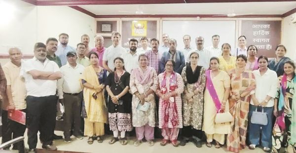 स्वदेशी जागरण : छत्तीसगढ़ चेम्बर ऑफ कॉमर्स का बस्तर दौरा सफल