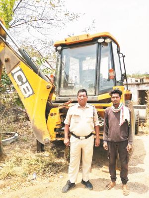 अवैध परिवहन-उत्खनन : 3 वाहन व एक जेसीबी जब्त