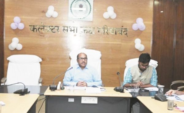 लंबित प्रकरणों के त्वरित निराकरण, शत-प्रतिशत लक्ष्य और सुशासन तिहार पर विशेष जोर