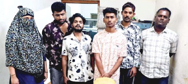 काठाडीह बीएसयूपी कॉलोनी में गांजा तस्करी, 6 गिरफ्तार